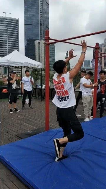 吃瓜群众踢球视频在线观看,吃瓜群众踢球视频在线观看，激情四溢的绿茵竞技