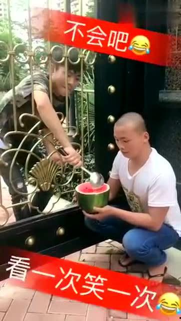 吃瓜西瓜视频搞笑版,笑料横生，西瓜也能这么吃！