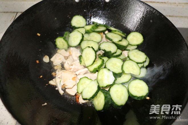 蓝瓜减肥怎么吃最好呢视频,视频揭秘最佳食用方法